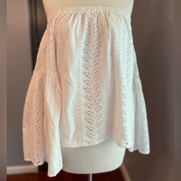Express Women's Off-Shoulder White Eyelet Lace Top - Picture 2 of 7